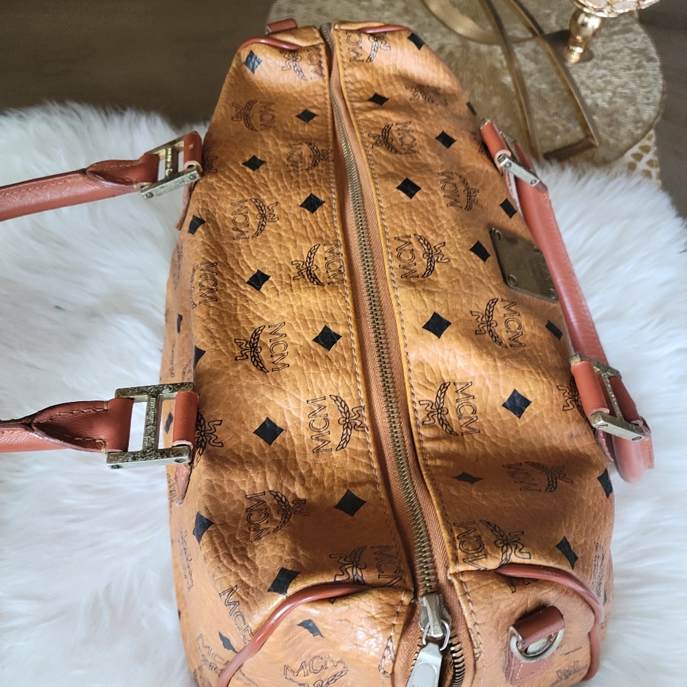 100% Authentic vintage MCM congnac Boston bag - Picture 14 of 15